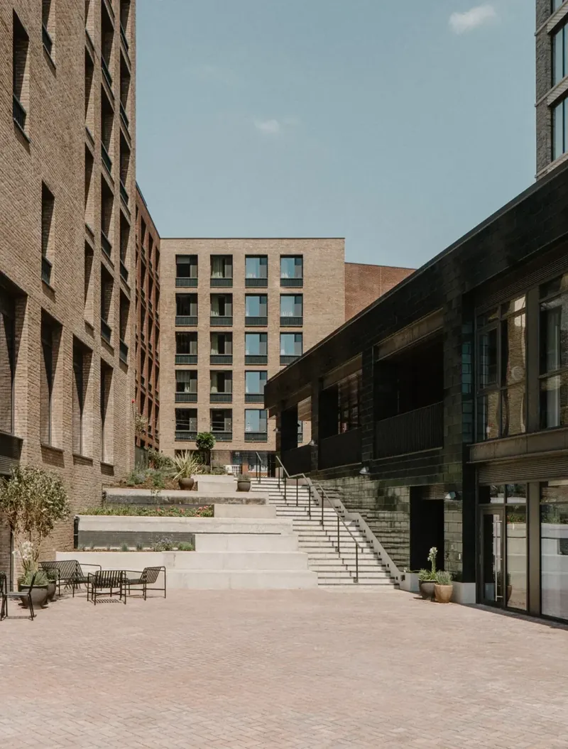 Mason & Fifth Westbourne Park: La Révolution du Co-Living et de l'Hôtellerie à Londres