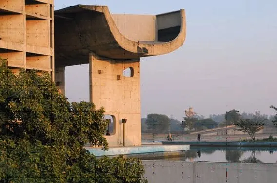 Chandigarh: L’Héritage Moderne face aux Défis.