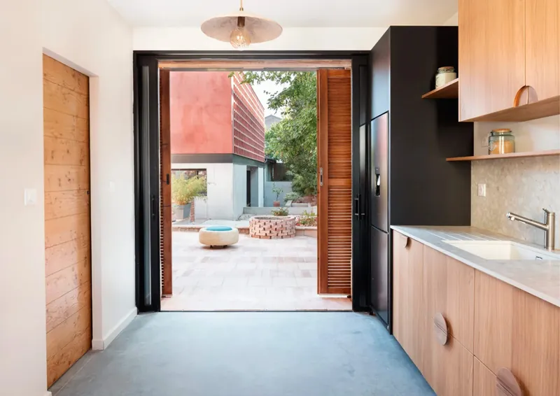 M01 roof extension — Toulousaine