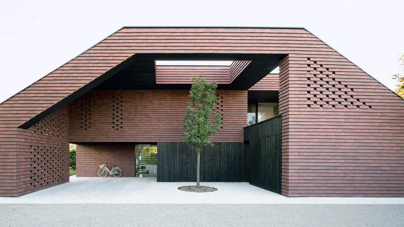 Rénover une Maison en Pierre : Le Charme de l'Ancien Rencontre le Design Moderne en Slovénie