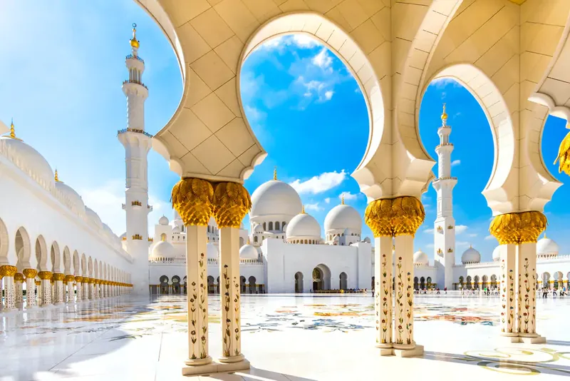 Mosquées Modernes: 8 Architectures Éblouissantes