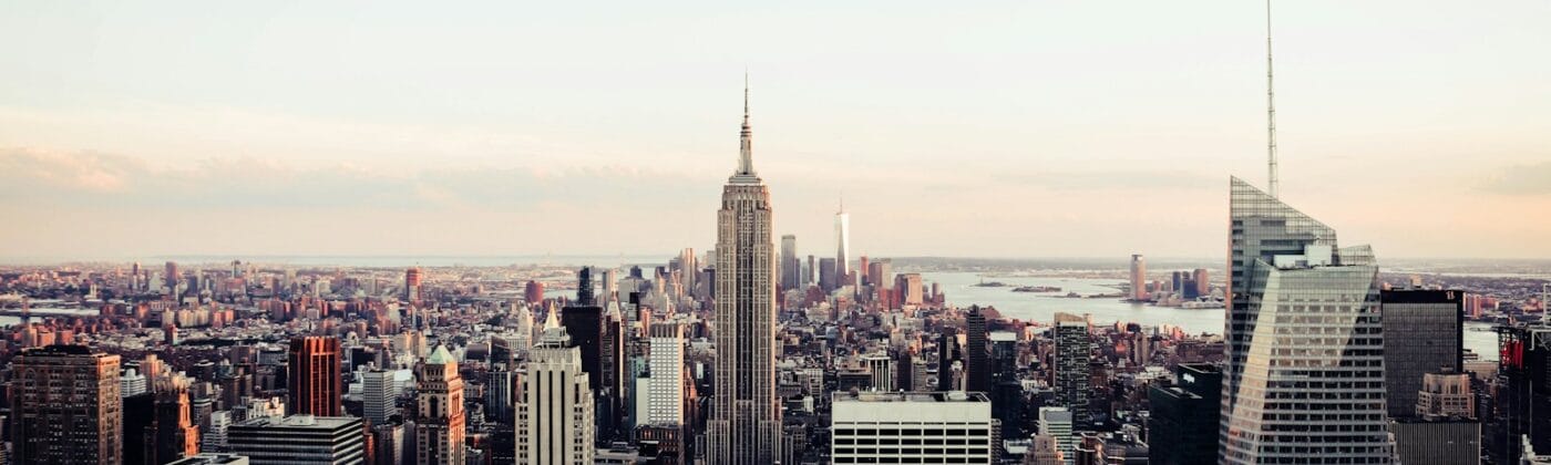 New Museum New York extension par OMA et Rem Koolhaas architecture contemporaine Bowery Manhattan